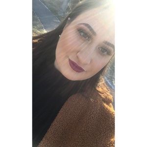 Meet your Posher, Vanessa